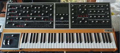 Moog-Moog